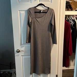 purple/grey ribbed midi length dress with slit